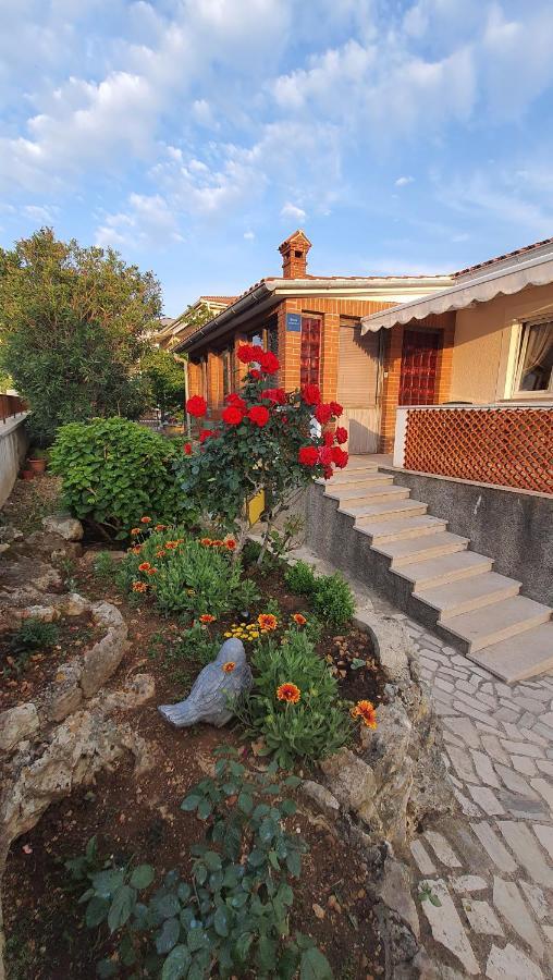 Apartments Vesna Avsec - Krk Town Εξωτερικό φωτογραφία