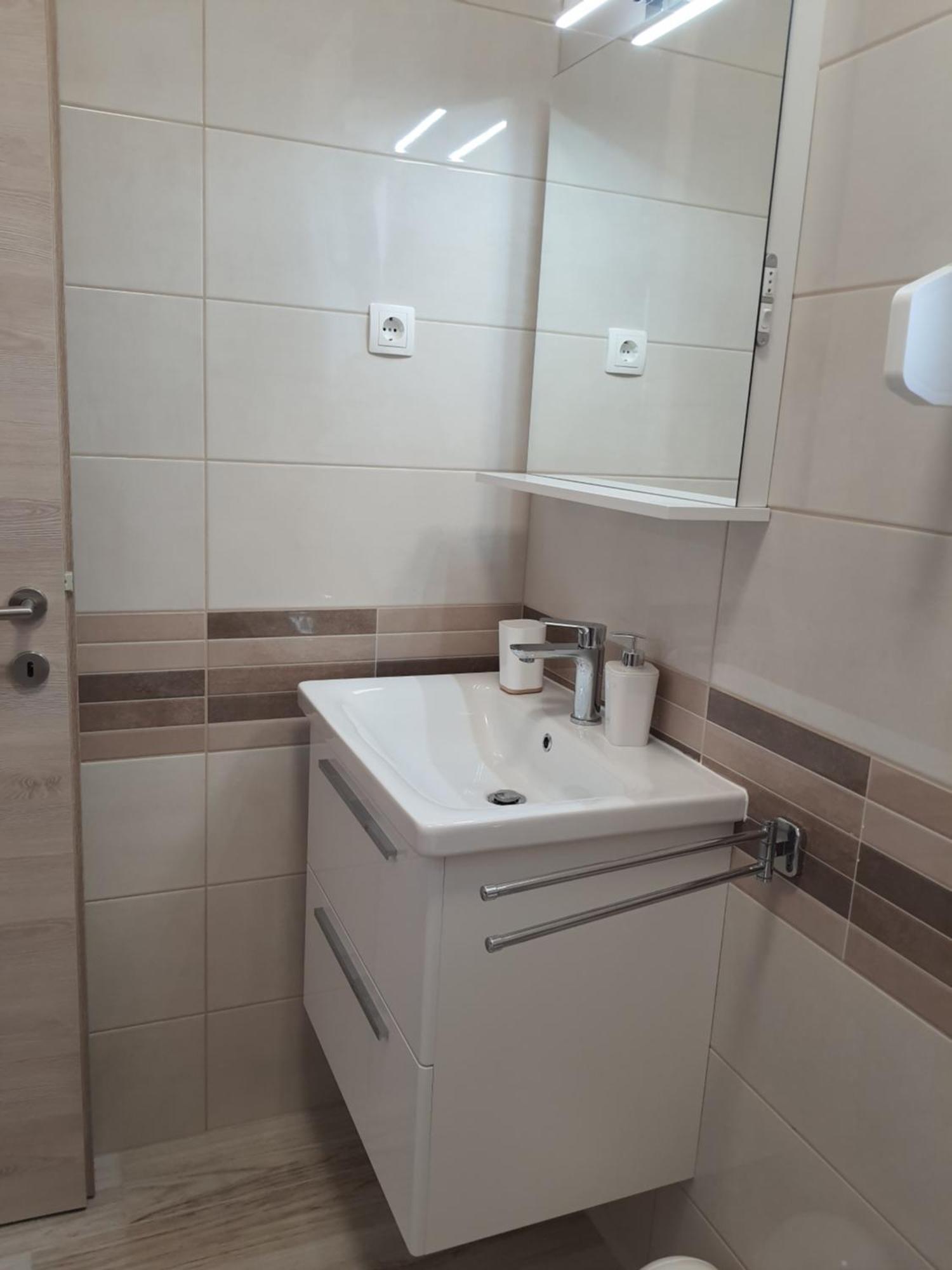 Apartments Vesna Avsec - Krk Town Δωμάτιο φωτογραφία